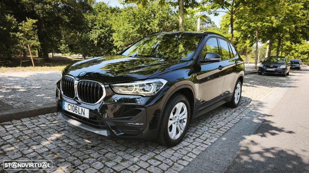 BMW X1 25 e xDrive Corporate Edition - 3
