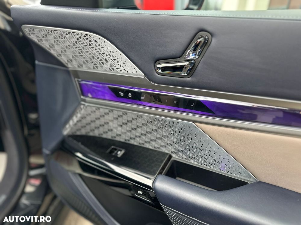 BMW Seria 7 - 19