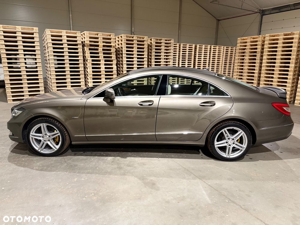 Mercedes-Benz CLS - 9