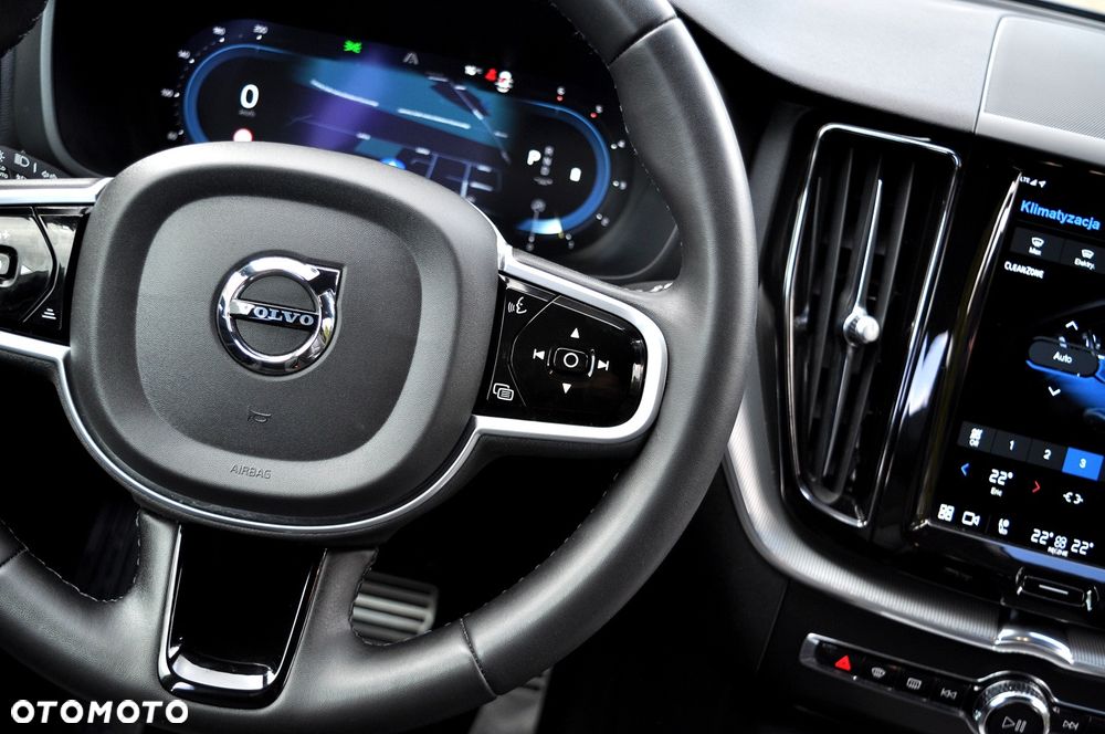 Volvo XC 60 B4 D AWD Geartronic RDesign - 25