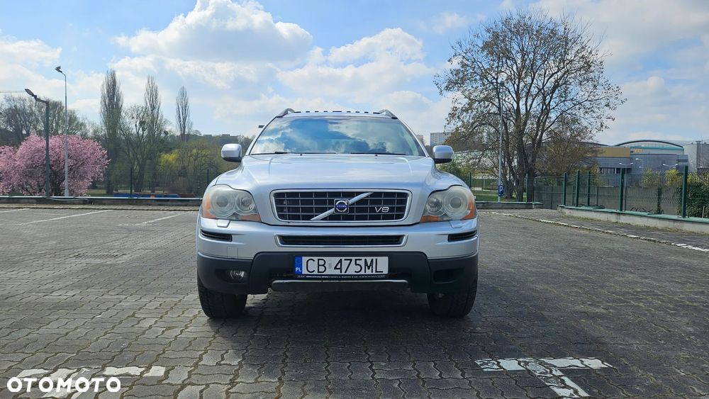 Volvo XC 90 4.4 V8 AWD Momentum - 1