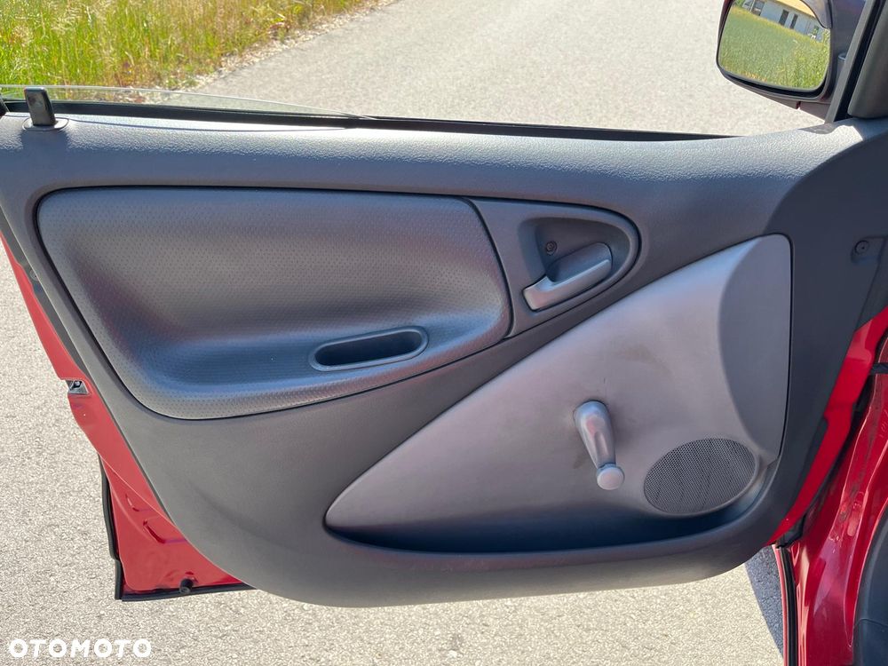 Toyota Yaris 1.0 Pak1 - 9