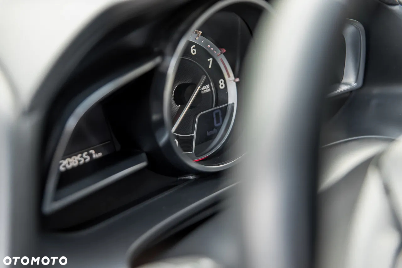Mazda 3 SKYACTIV-G 120 Signature+ - 18