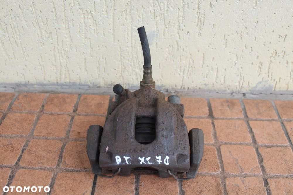 ZACISK HAMULCOWY PRAWY TYŁ VOLVO XC70 I 2.4 D5