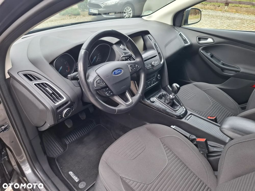 Ford Focus 1.0 EcoBoost Titanium - 15