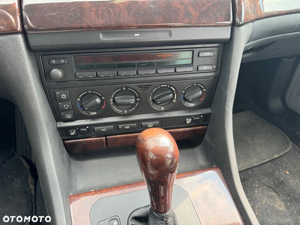BMW Seria 7 728i L - 10