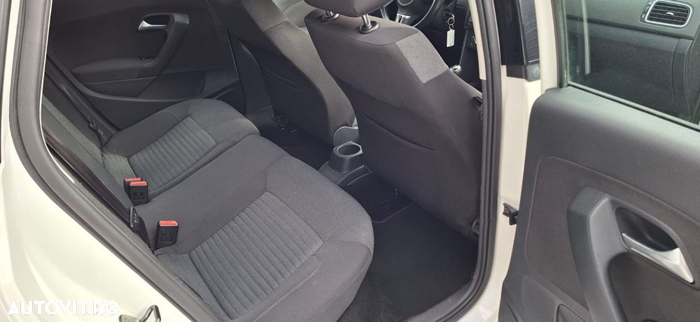 Volkswagen Polo - 17