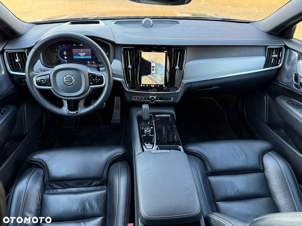 Volvo V90 T8 AWD Plug-In Hybrid R-Design - 6