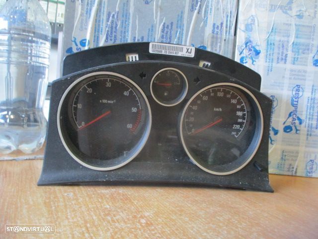 Quadrante 13225988 OPEL ASTRA H 2007 1.9Cdti   5P CINZA ESCURO Km/H Digital OPEL ASTRA H 2007 1.3CDTI 90 5P CINZA Km/H  Digital  OPEL ASTRA H 2007 1.3 CDTI 90CV 5P CINZA - 6