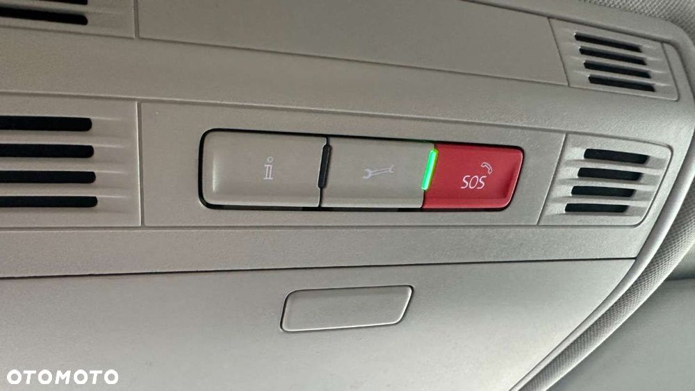 Volkswagen Passat - 27