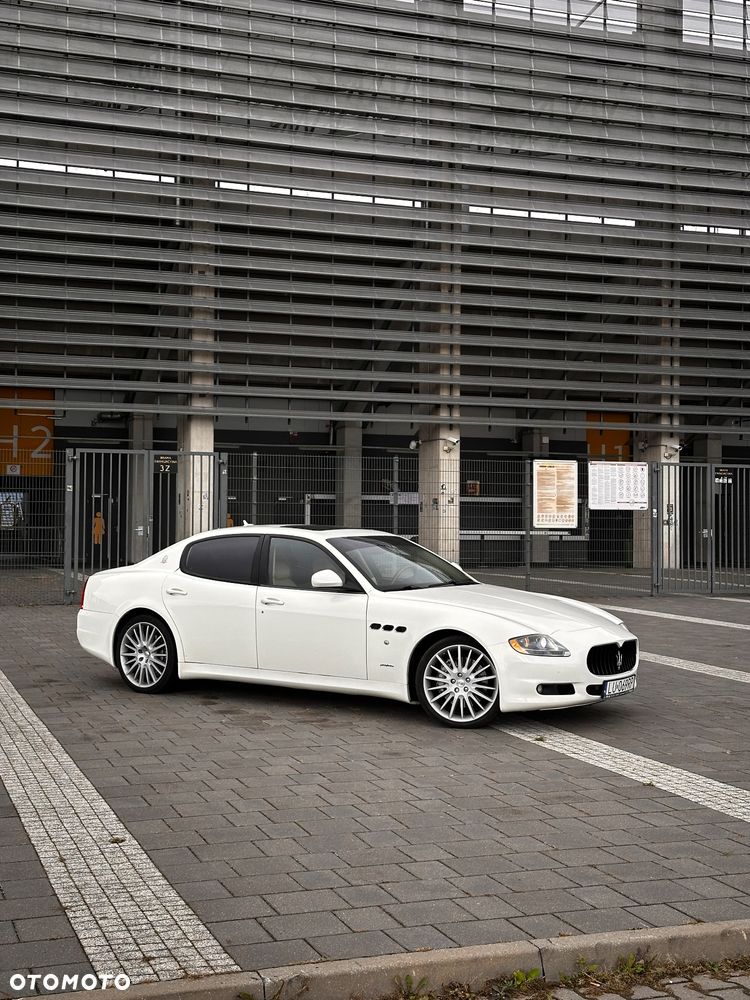 Maserati Quattroporte S - 8