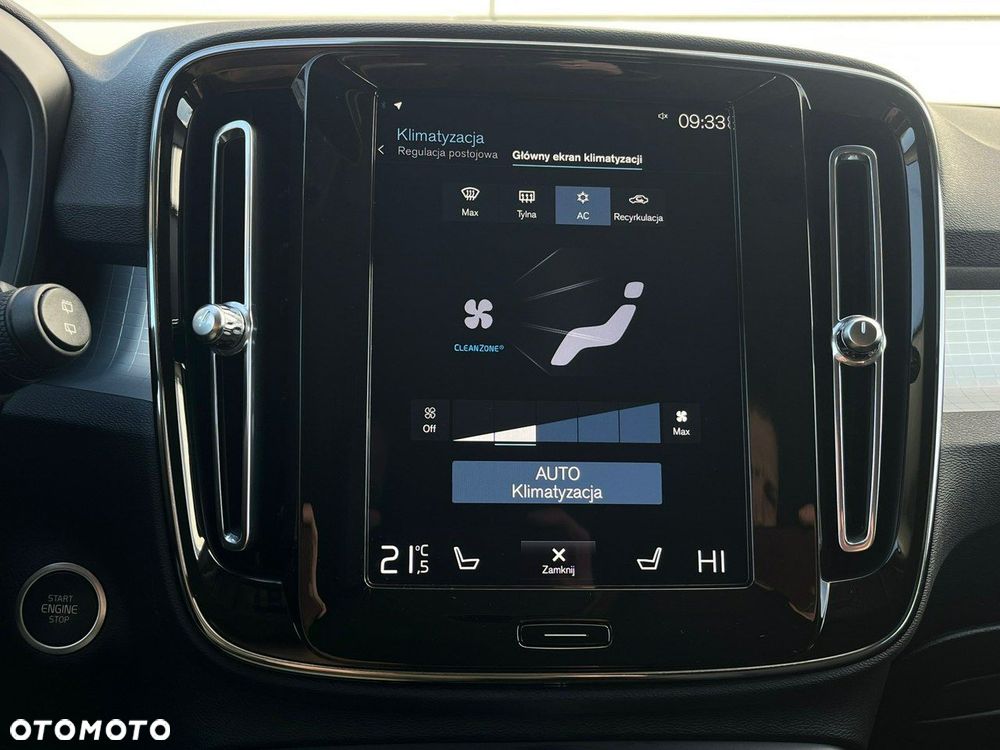 Volvo XC 40 T3 Momentum Pro - 31