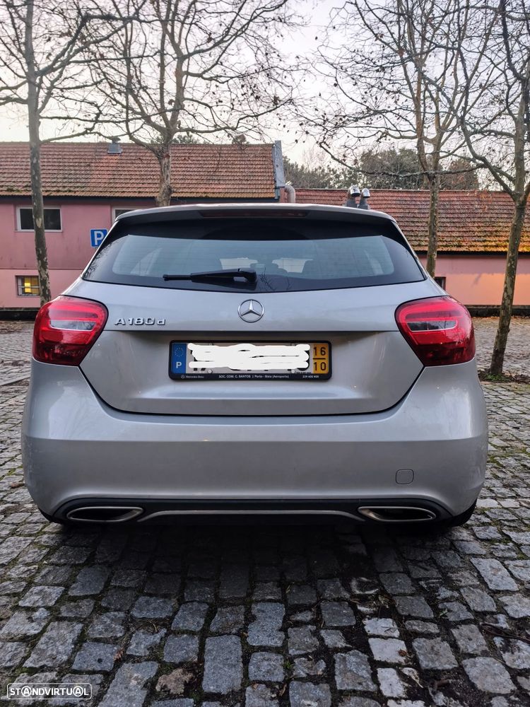 Mercedes-Benz A 180 d Urban - 2