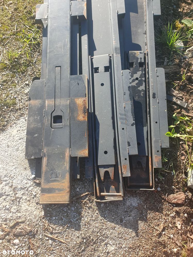 KŁONICA KUNICE KONICA Słupek słup naczepa krone - 2