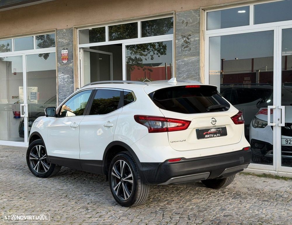 Nissan Qashqai 1.5 dCi N-Connecta J18 - 12