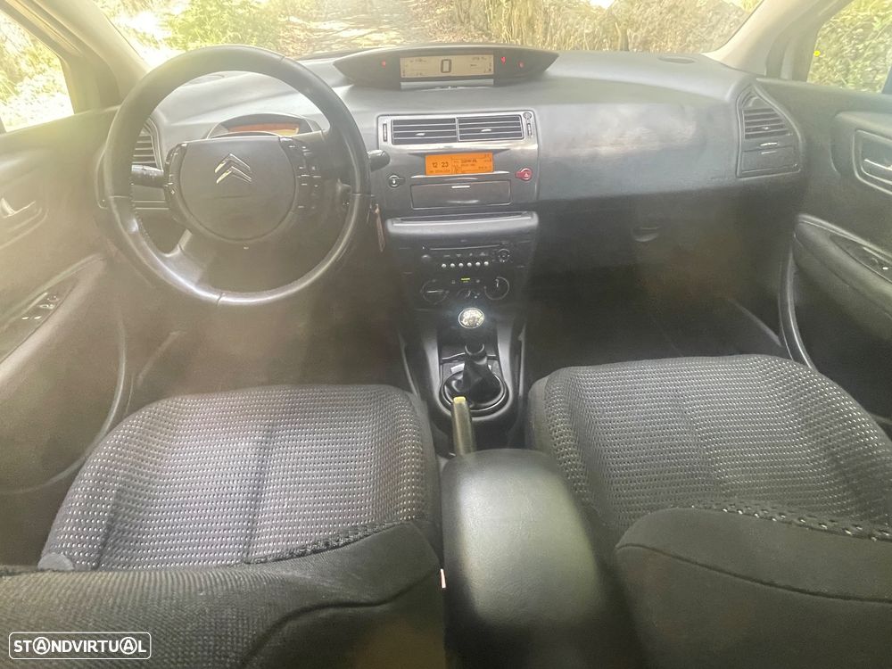 Citroën C4 1.6 HDi 110 VTR Pack - 21