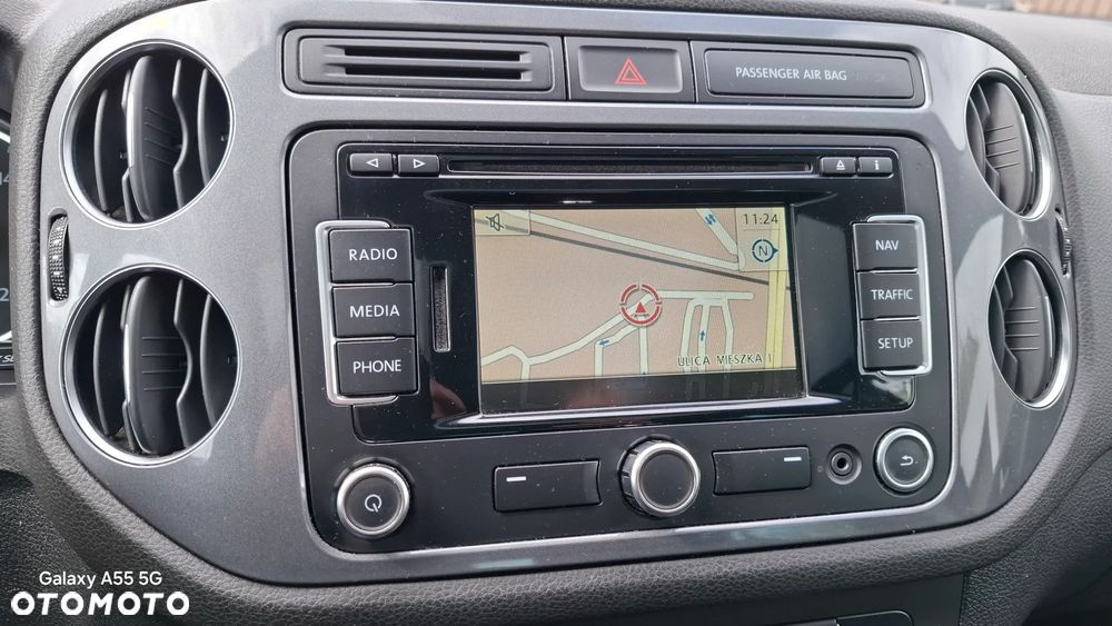 Volkswagen Tiguan 2.0 TDI DPF BlueMotion Technology Sport & Style - 32