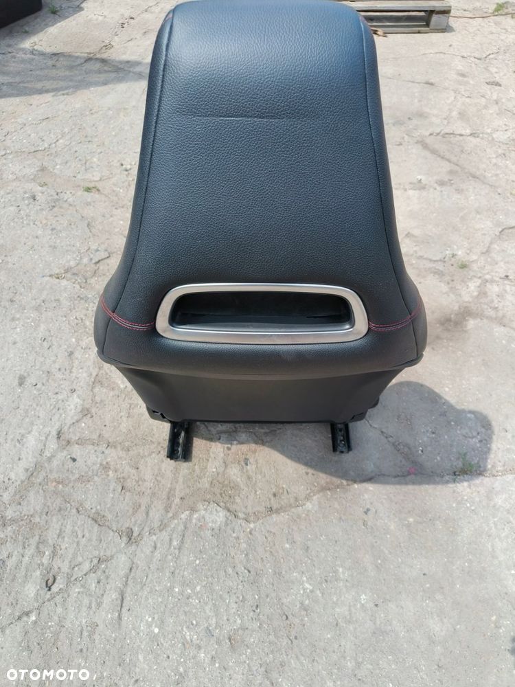 MERCEDES A KLASA W176 FOTEL PRZEDNI PRAWY AMG GRZANY - 9