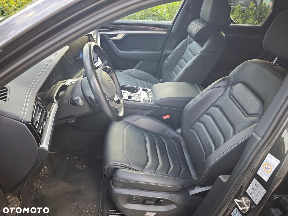 Volkswagen Touareg 3.0 V6 TFSI Plug-In Hybrid 4Mot Atmosphere - 15