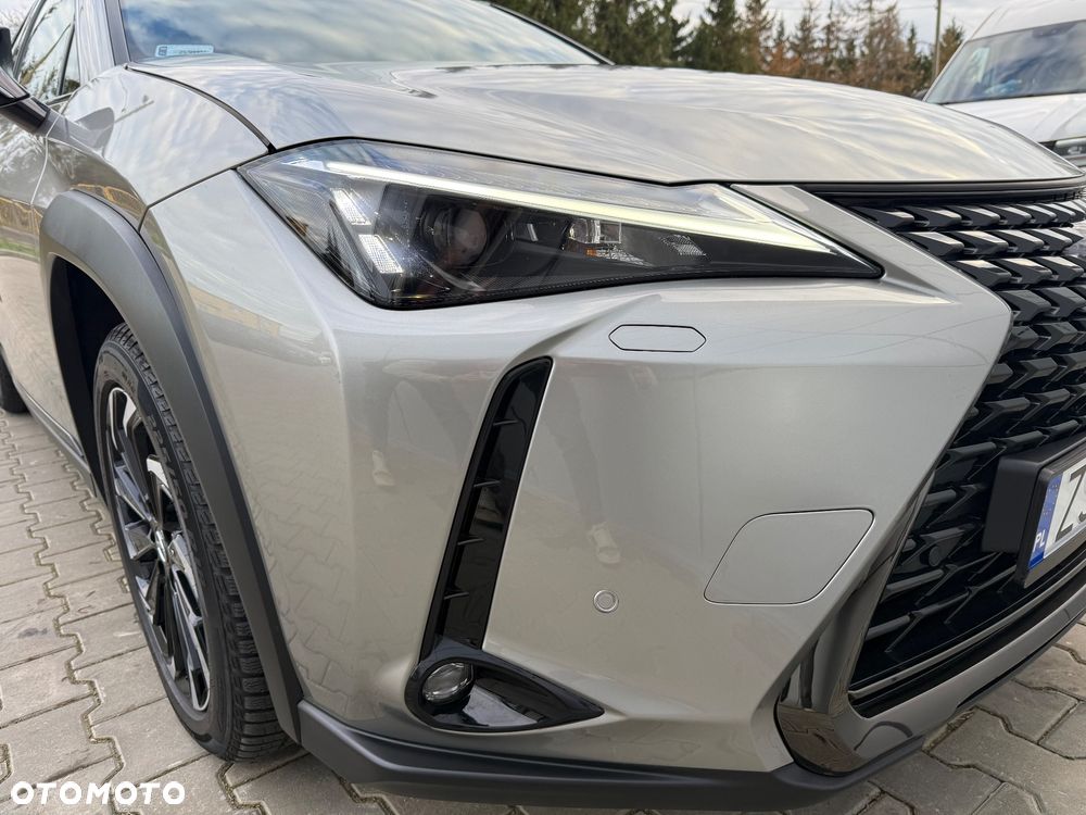 Lexus UX 250h Prestige 2WD - 18