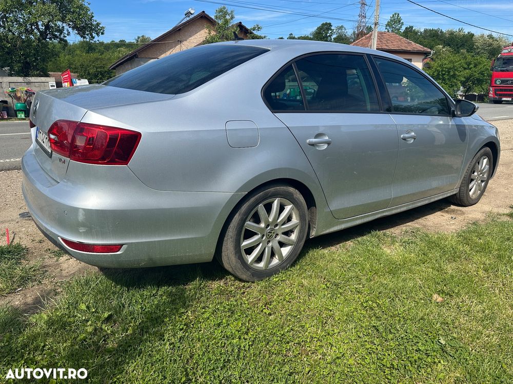 Volkswagen Jetta 1.6 TDI CR DPF Comfortline - 10