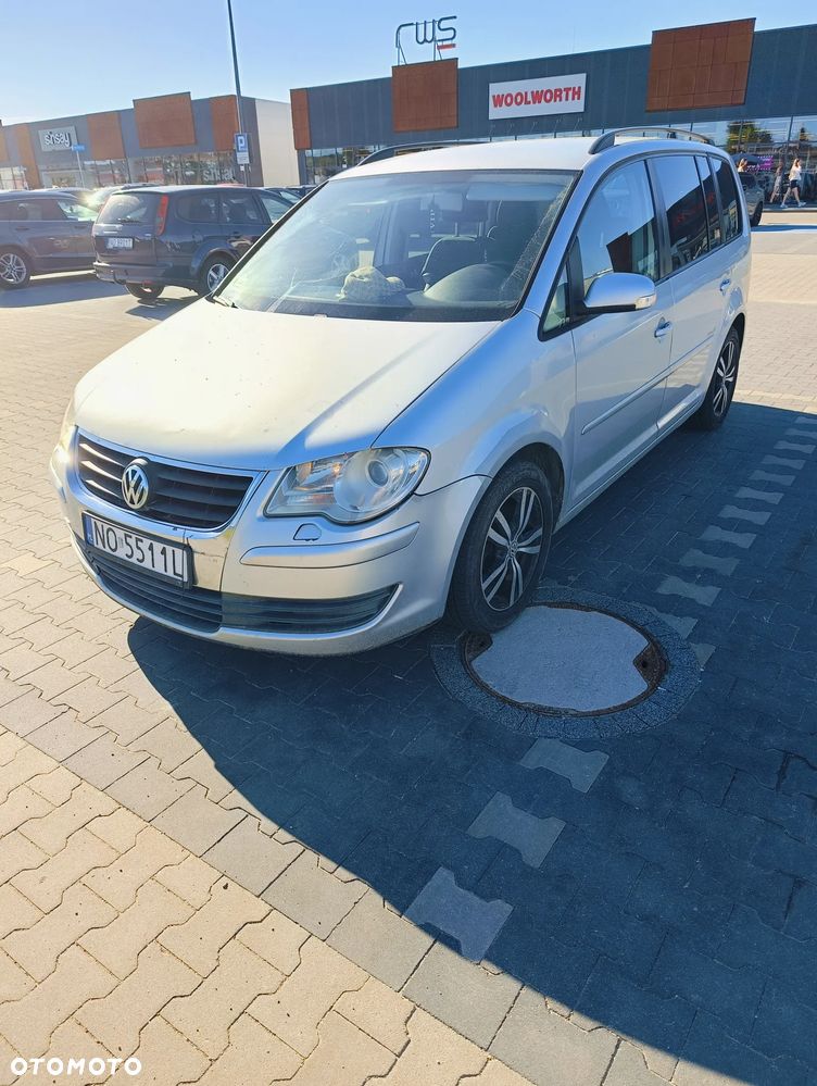 Volkswagen Touran 1.9 TDI Highline - 1