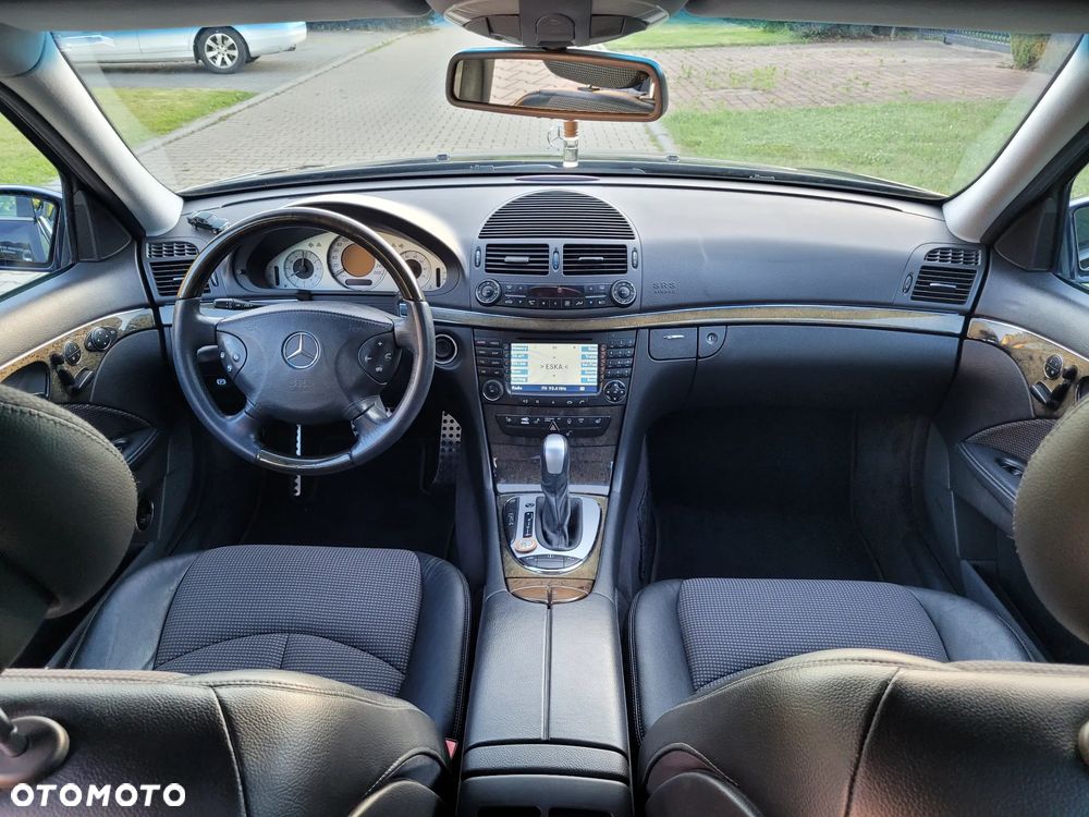 Mercedes-Benz Klasa E 500 Avantgarde - 27