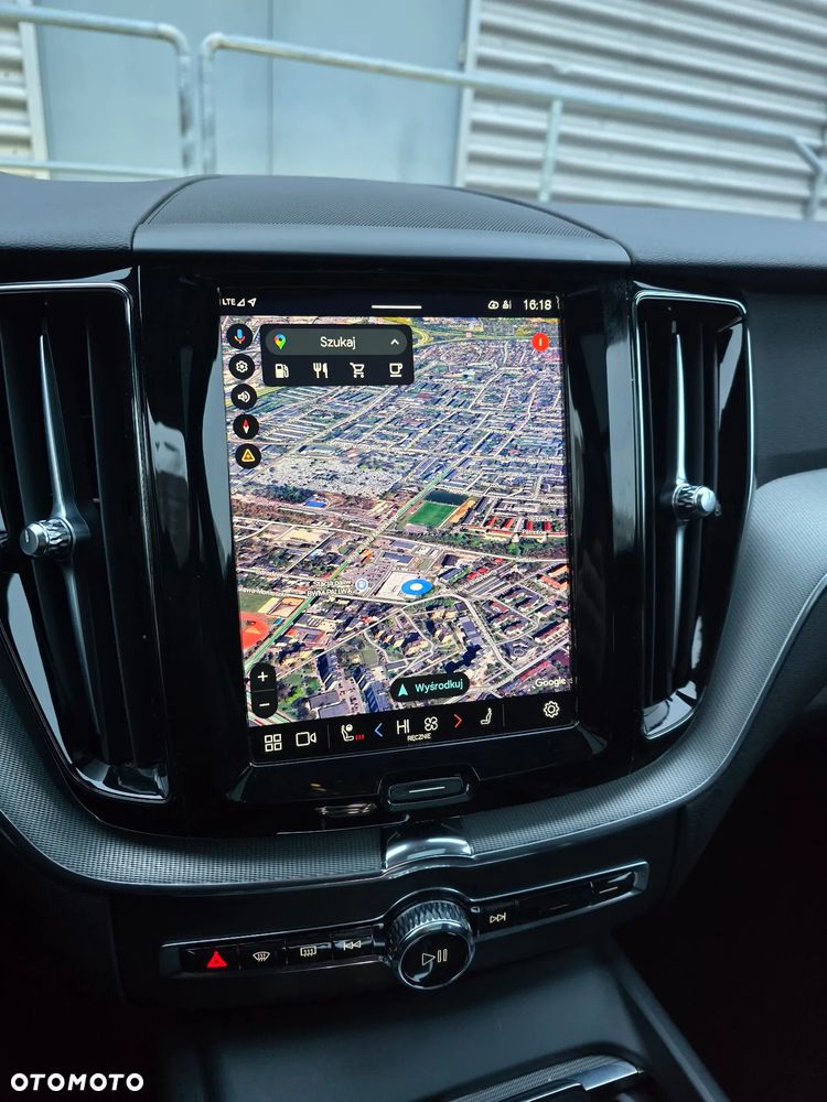 Volvo XC 60 B4 D AWD Plus Bright - 23