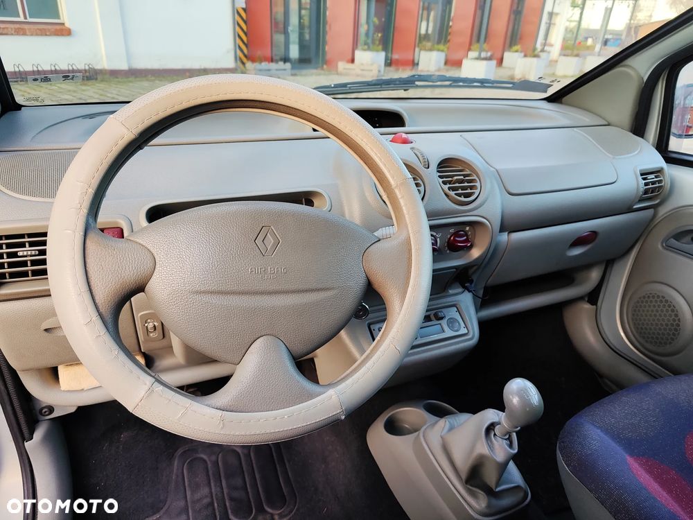 Renault Twingo - 21