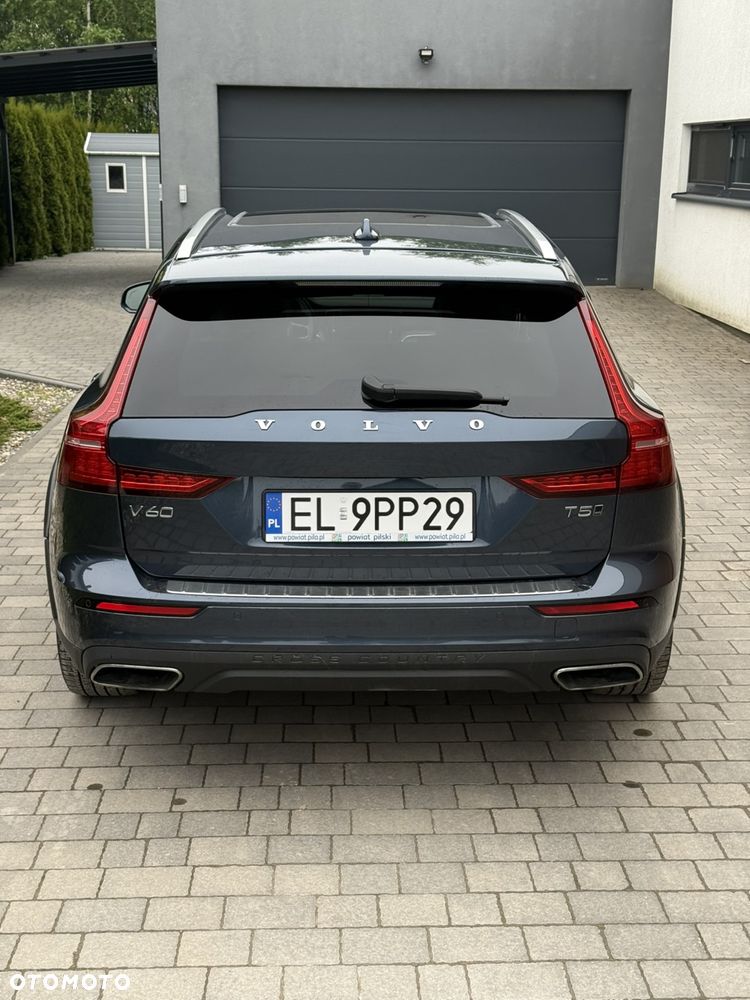 Volvo V60 Cross Country T5 AWD Geartronic - 6