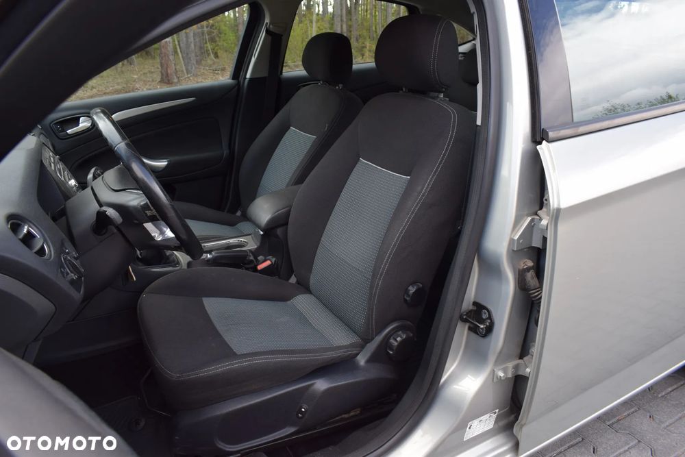 Ford Mondeo - 9