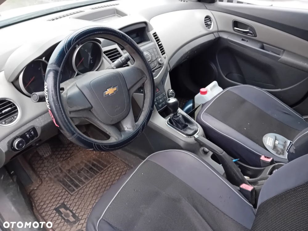 *CHEVROLET CRUZE* Samochód na części - 4