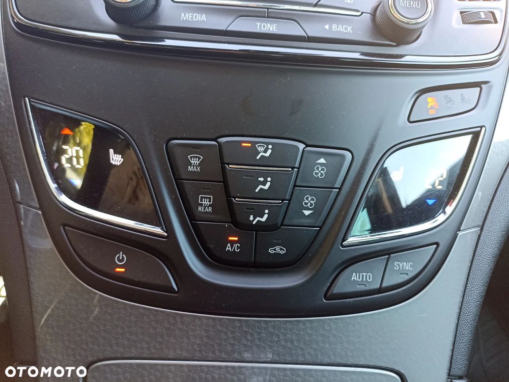 Opel Insignia - 28