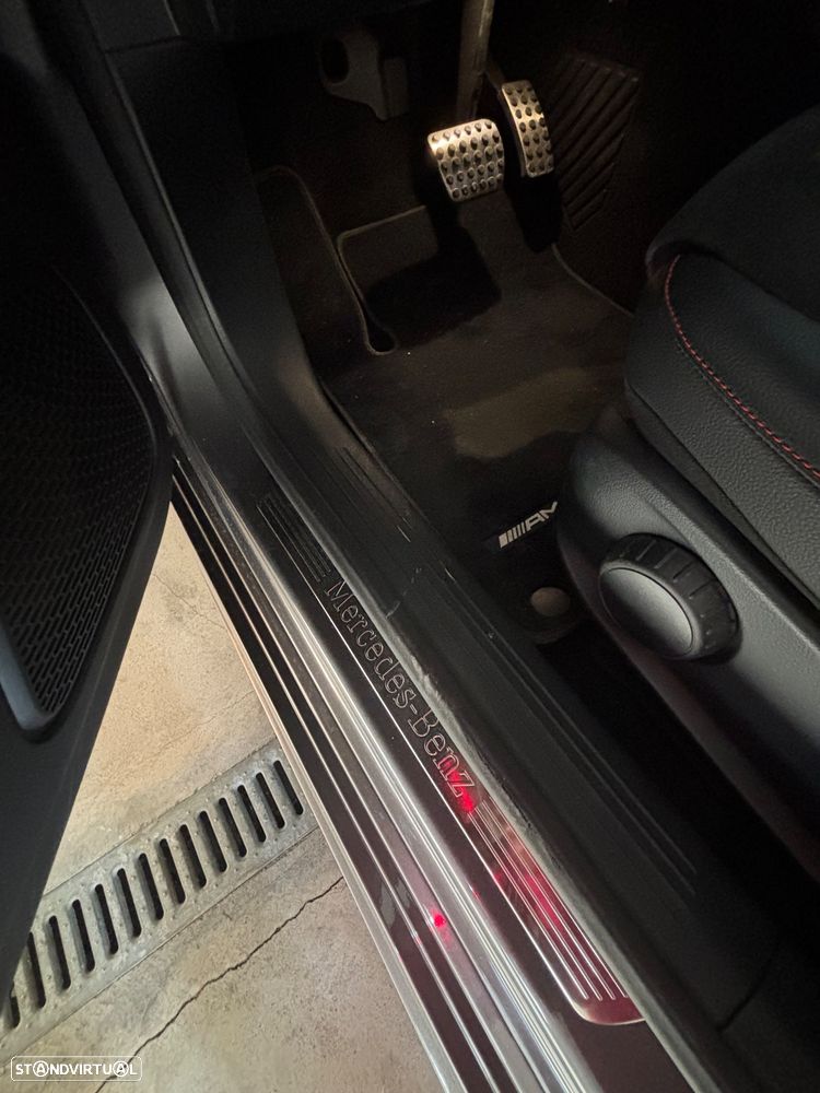 Mercedes-Benz A 250 e AMG Line - 9
