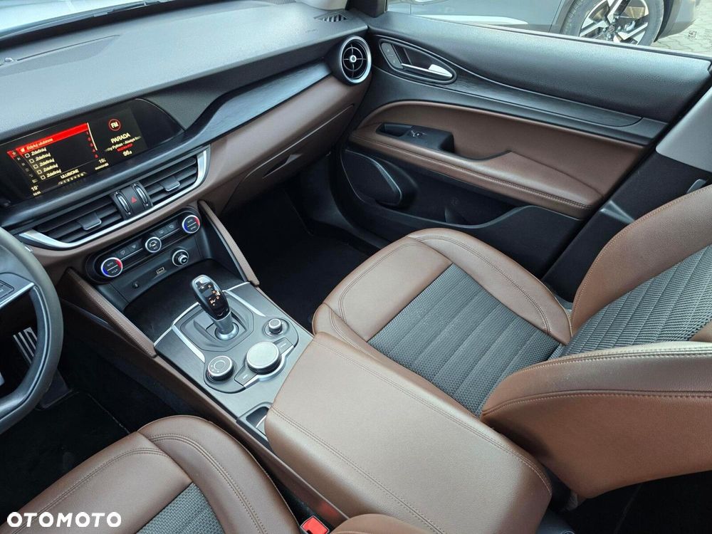 Alfa Romeo Stelvio 2.0 Turbo Super Q4 - 15