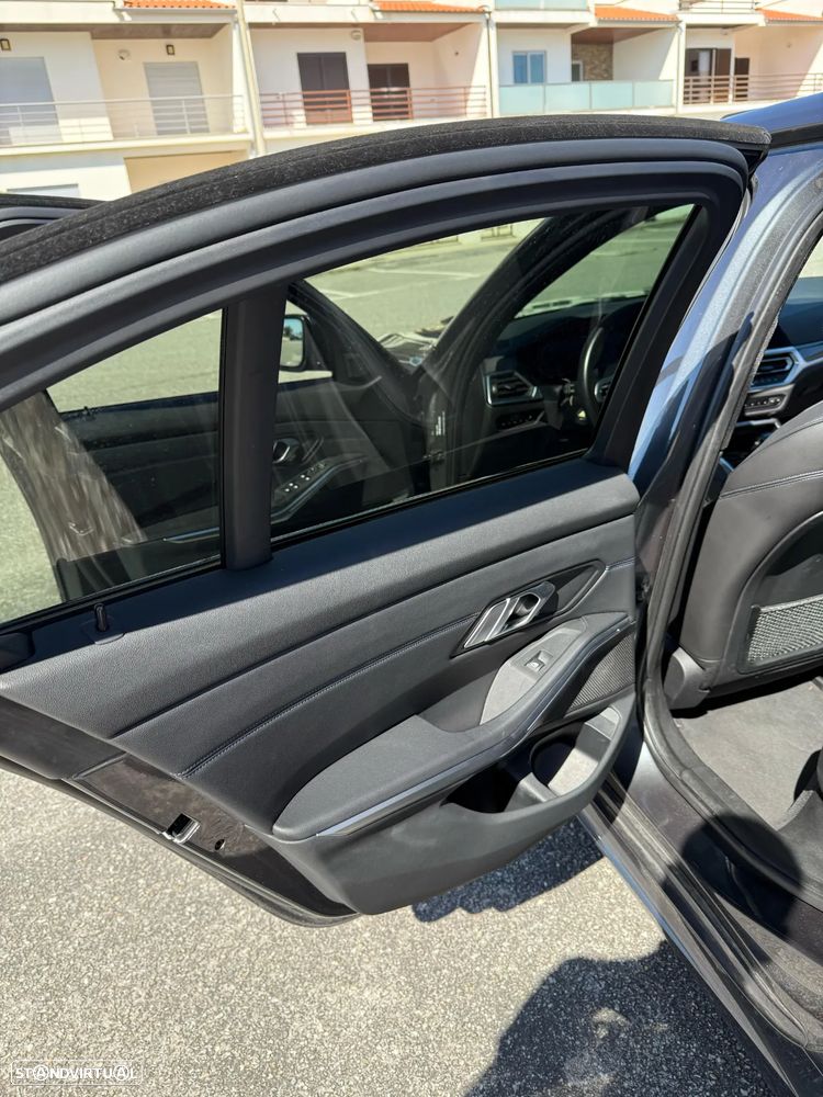BMW 330 e Touring xDrive Aut. M Sport - 16
