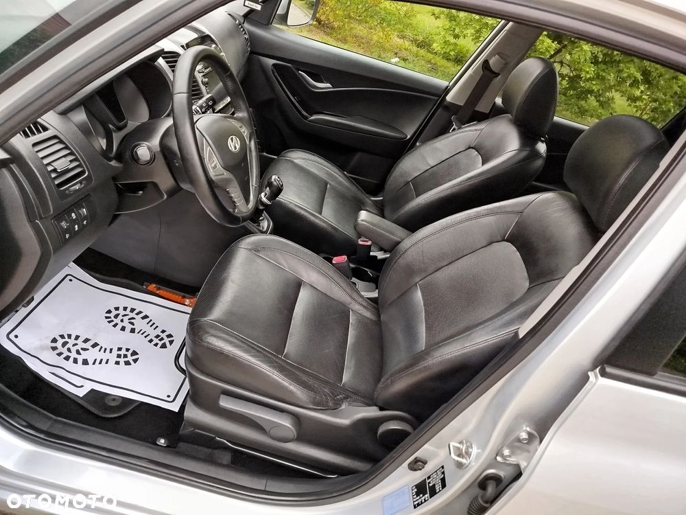 Hyundai ix20 1.4 blue YES Silver - 15