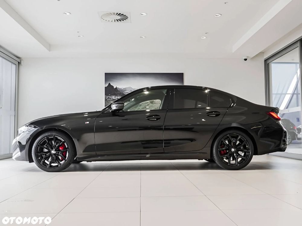 BMW Seria 3 330i xDrive M Sport - 3