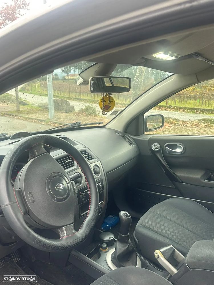 Renault Mégane Break 1.5 dCi Dynamique - 9