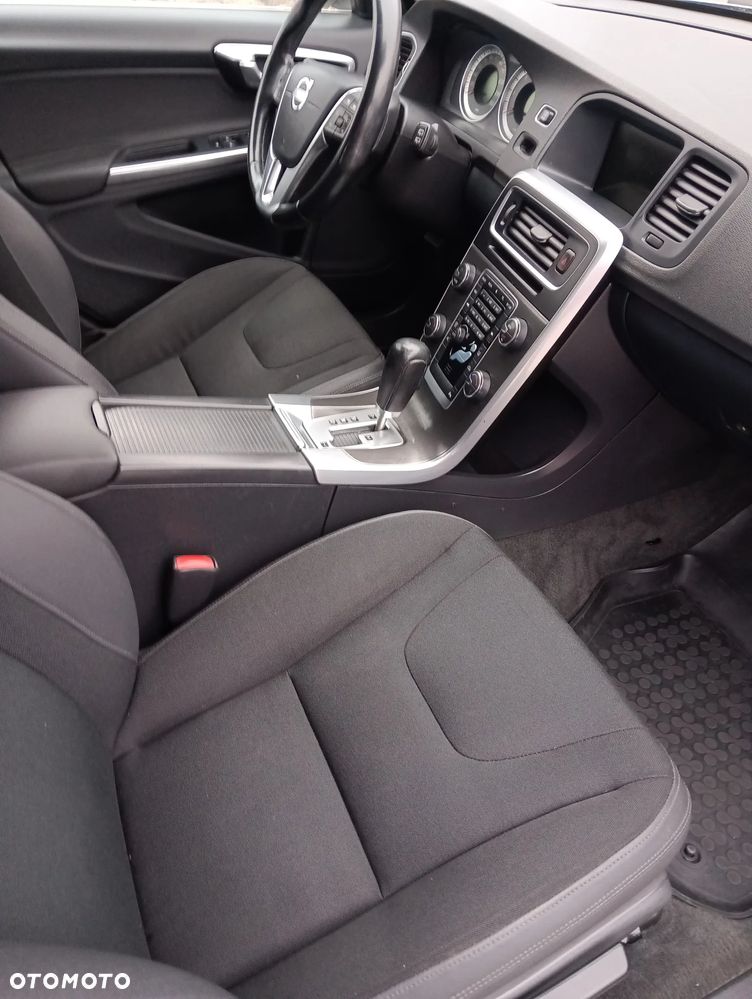 Volvo V60 - 14