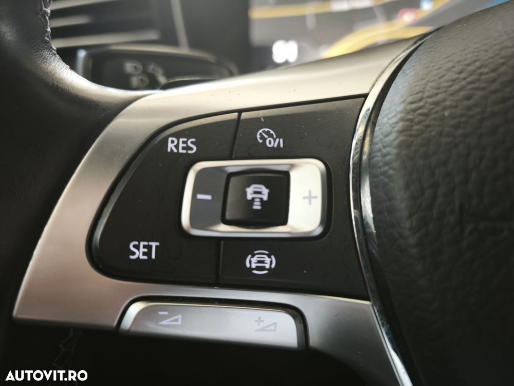Volkswagen Touareg V6 TDI R-Style - 16