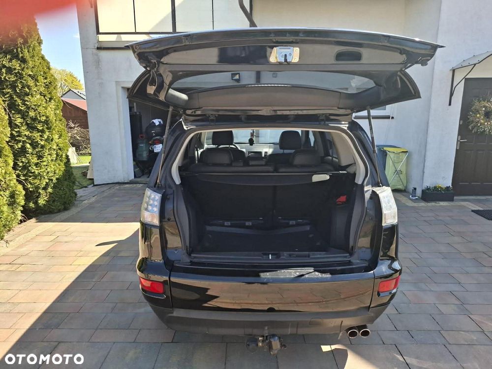 Mitsubishi Outlander 2.2 DI-D 4WD Instyle - 4