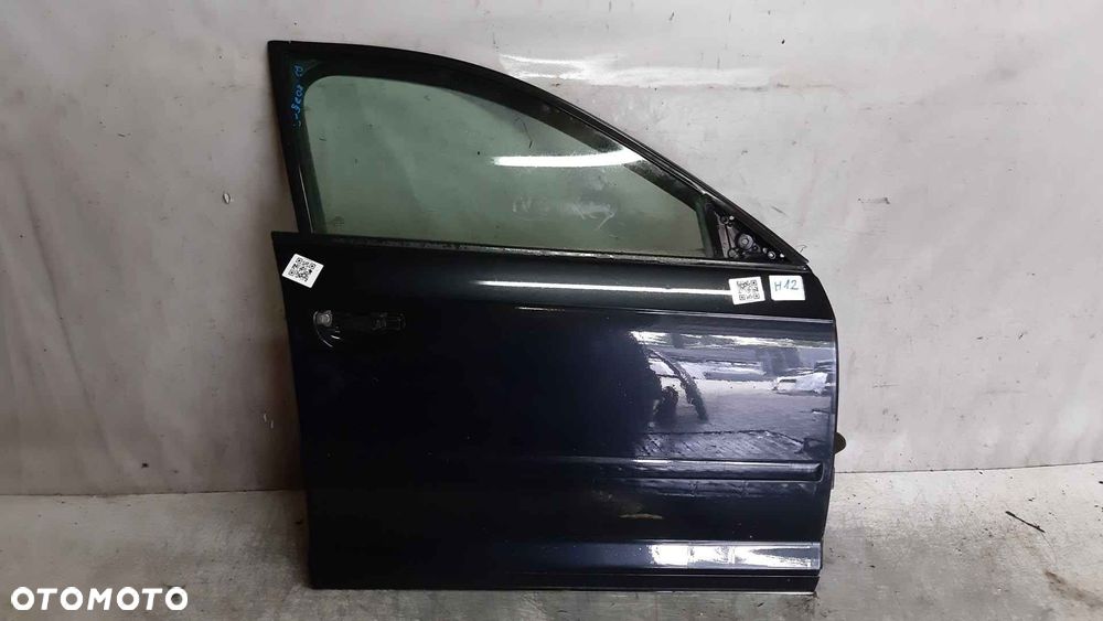 ! DRZWI PRZÓD PRZEDNIE PRAWE AUDI A3 8P LZ7L 5D 5  DRZWI - 1