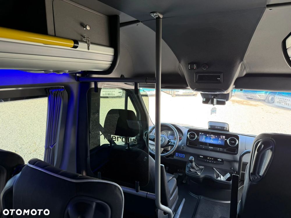 Mercedes-Benz Sprinter 519 - 27