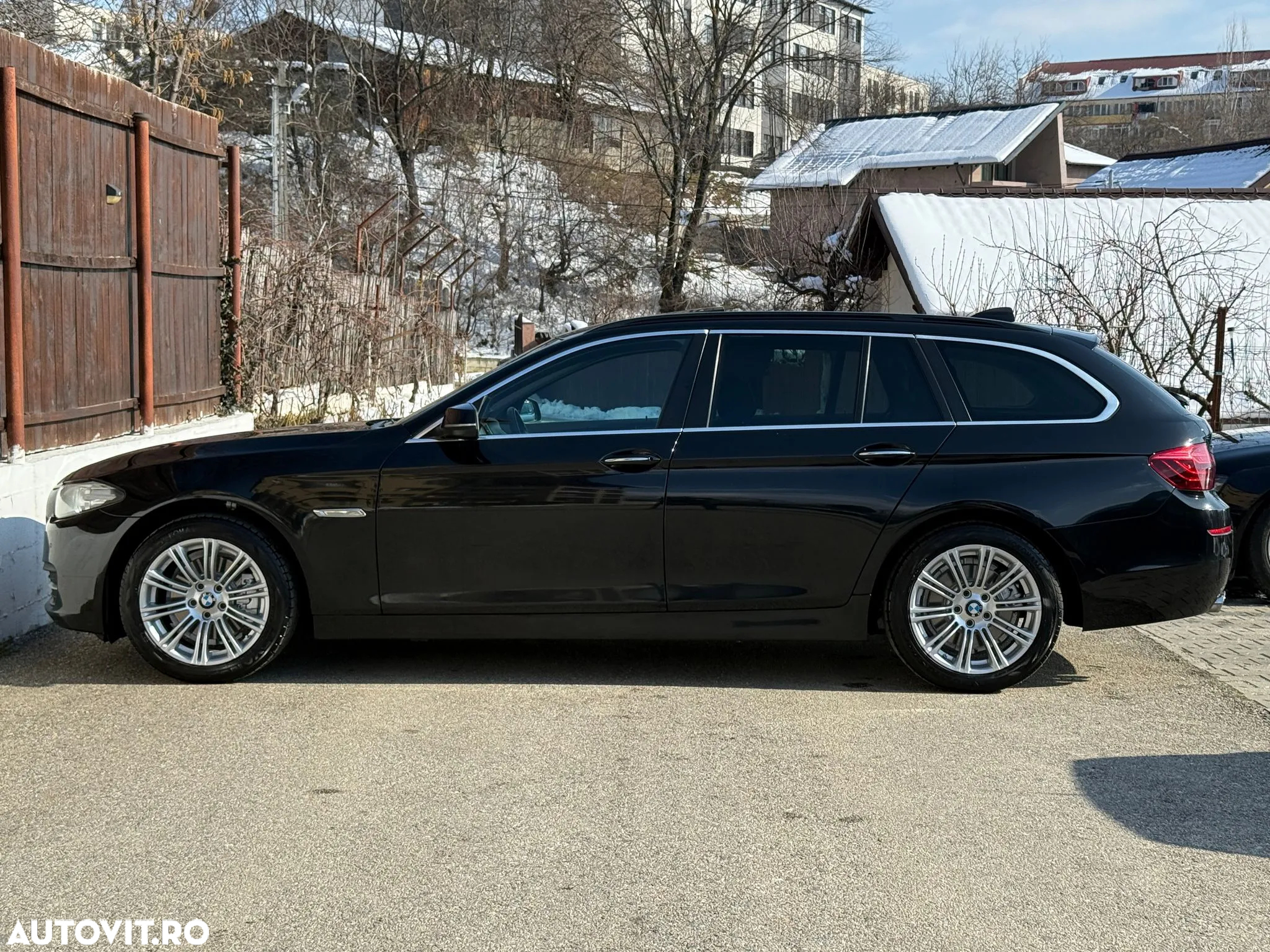 BMW Seria 5 520d xDrive Touring Aut. Luxury Line - 22