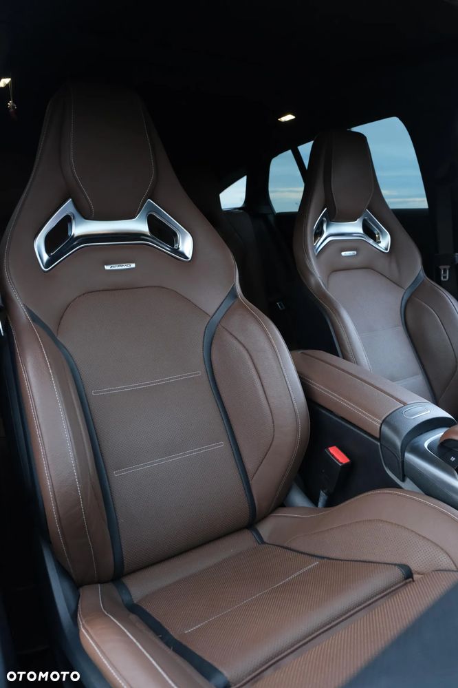 Mercedes-Benz CLA - 11