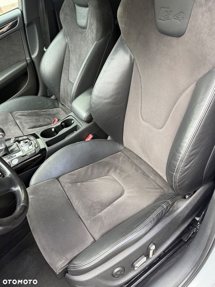 Audi A4 Avant 3.0 TDI Quattro Tiptronic - 18