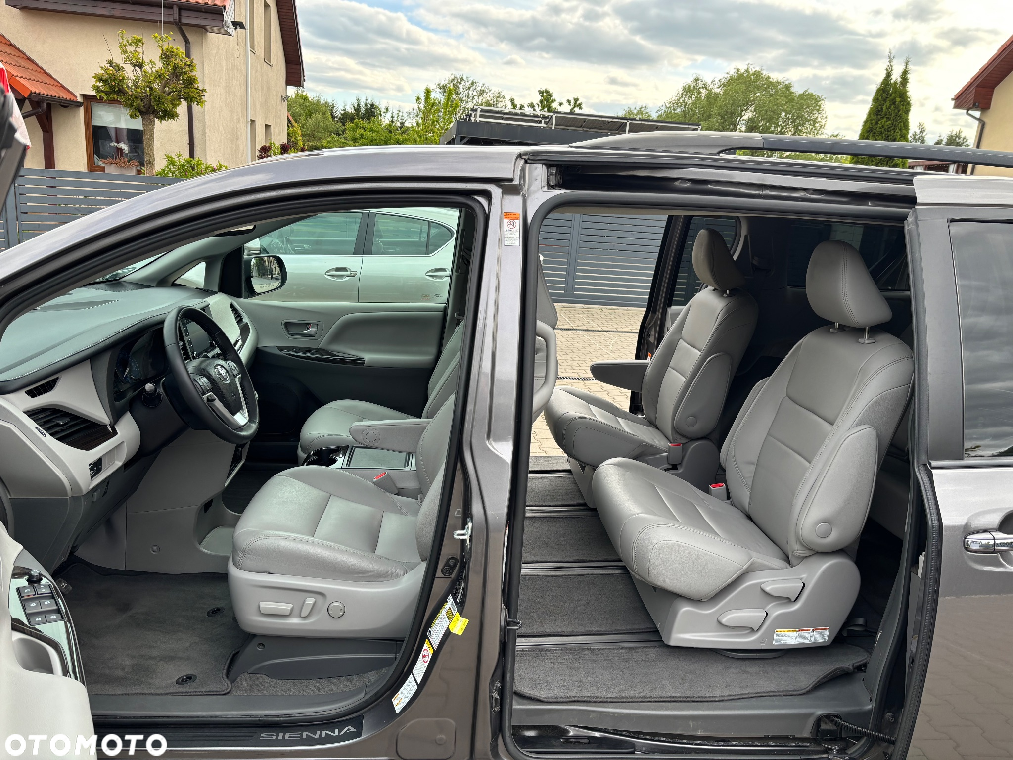 Toyota Sienna 3.5 V6 XLE AWD - 6