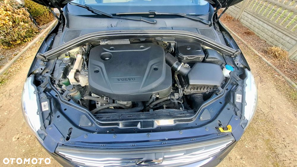Volvo XC 60 D3 Drive-E Momentum - 10