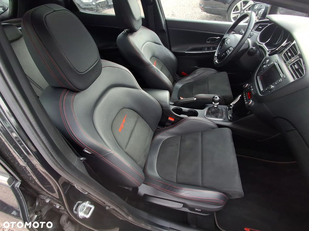 Kia Ceed 1.6 T-GDI GT - 16